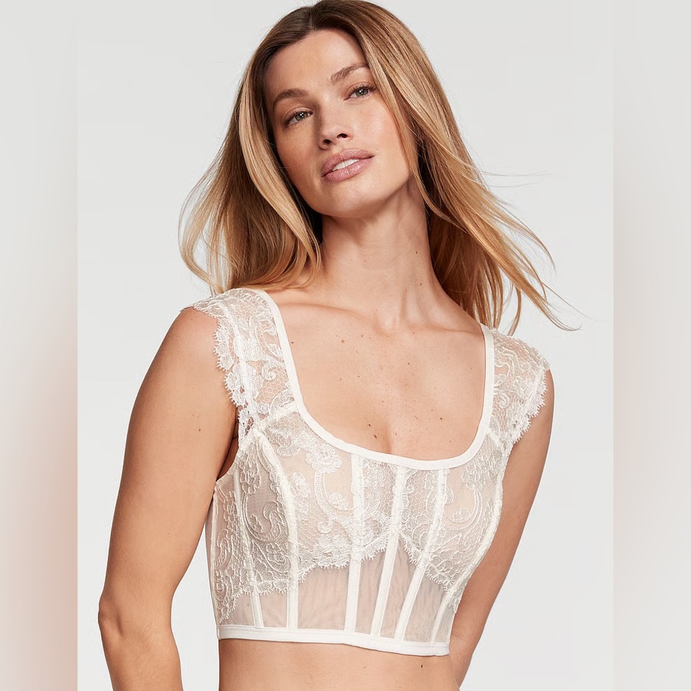 VICTORIA SECRET 
DREAM ANGELS
Boho Floral Embroidery Cap-Sleeve Corset Top